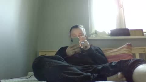 Snapshot of filipek757 chatting on 12.26.24 filipek757 online show from 12.26.24