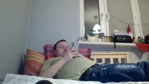 Snapshot of filipek757 chatting on 12.29.24 filipek757 online show from 12.29.24