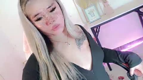 Snapshot of filipina_slutty69xxx chatting on 07.24.26 Angela DONT FORGET TO FOLLOW AND GIVE ME APPRECIATION online show from 07.24.26