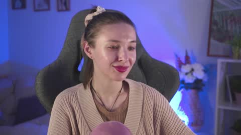 Snapshot of filipinaadams chatting on 12.12.24 cap and Lana  online show from 12.12.24