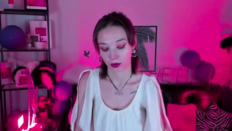 Snapshot of filipinaadams chatting on 12.18.24 cap and Lana  online show from 12.18.24