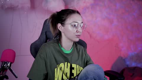 Snapshot of filipinaadams chatting on 01.15.25 cap and Lana  online show from 01.15.25