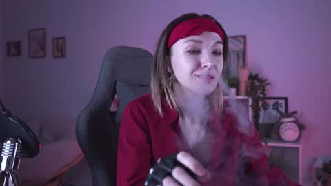 Snapshot of filipinaadams chatting on 01.17.25 cap and Lana  online show from 01.17.25