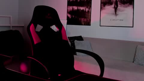 Snapshot of filipinaadams chatting on 01.30.25 cap and Lana  online show from 01.30.25