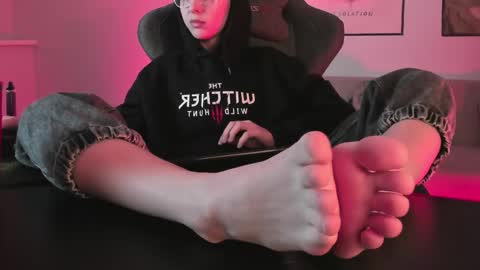 Snapshot of filipinaadams chatting on 03.01.25 cap and Lana  online show from 03.01.25