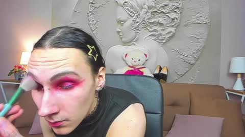 Honey Ill be waiting for you Tue Wed Thu Fri Sat Sun 10am-5pm online show from 01.19.25