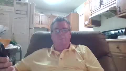 Snapshot of finderfiner chatting on 02.27.25 finderfiner online show from 02.27.25