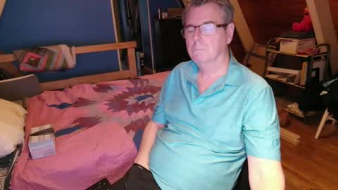 Snapshot of finderfiner chatting on 05.30.26 finderfiner online show from 05.30.26