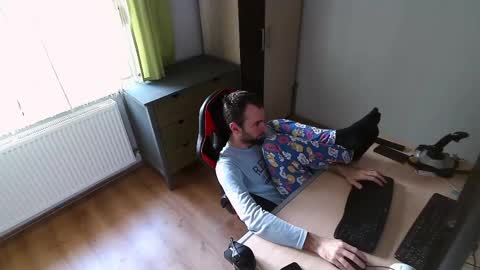 Jane and Findo online show from 02.18.25