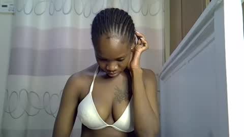 fine_queen12 online show from 12.16.24