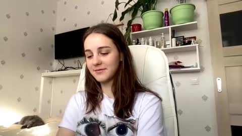 Keite wanna play  Meow online show from 02.10.26