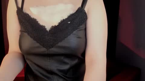 Snapshot of fioramarmoris chatting on 02.08.26 fiora online show from 02.08.26