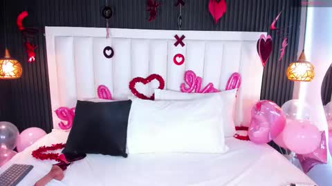 Snapshot of firedollx chatting on 02.15.26 Firedoll online show from 02.15.26