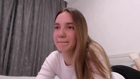 fireflies_fly_ online show from 11.24.25