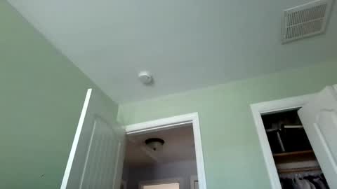 fishyfishy6460 online show from 12.19.25