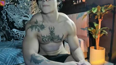 Snapshot of fit_prince_ chatting on 02.11.25 David hotman online show from 02.11.25