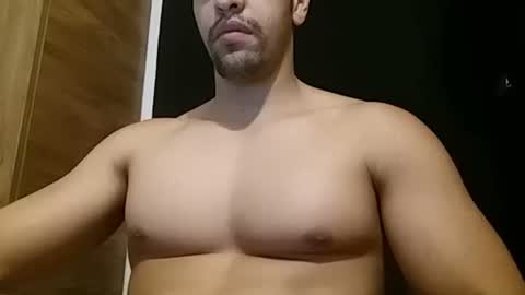 Snapshot of fitchestabs_69 chatting on 03.10.25 fitchestabs_69 online show from 03.10.25