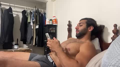 Snapshot of fitcurvyman4fun_69 chatting on 05.16.26 fitcurvyman4fun_69 online show from 05.16.26