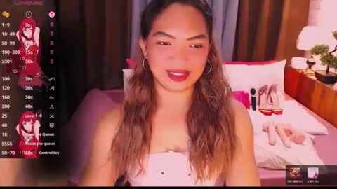 Snapshot of fitfemme_anna chatting on 05.24.26 fitfemme_anna online show from 05.24.26