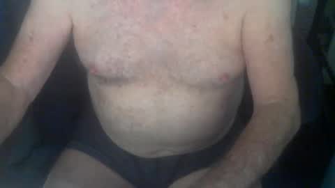 Snapshot of fithairymature chatting on 01.15.25 fithairymature online show from 01.15.25