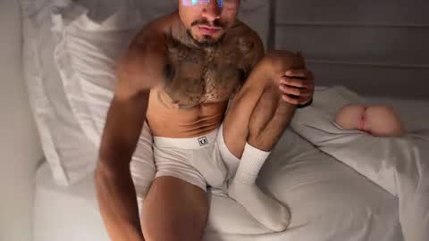 Snapshot of fitjacques chatting on 05.24.26 fitjacques online show from 05.24.26
