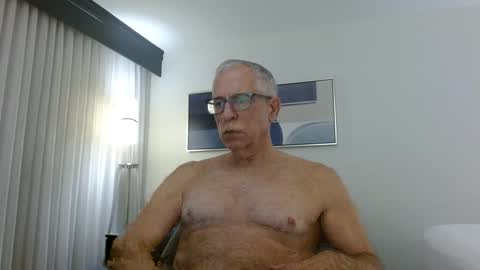 Snapshot of fitman999 chatting on 01.22.25 Jon online show from 01.22.25