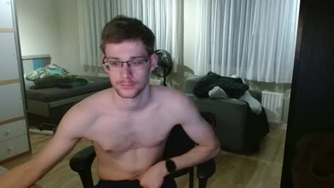 Snapshot of fitwhiteboy01 chatting on 11.15.25 Fitwhiteboy01 online show from 11.15.25