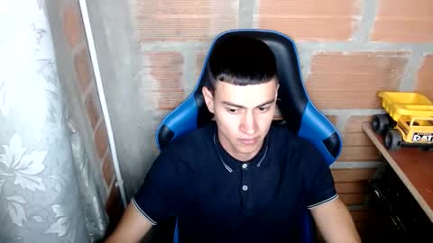 Snapshot of flacolatind chatting on 01.06.25 FLACO online show from 01.06.25