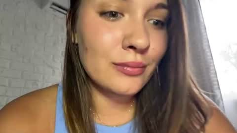 Snapshot of fleeting_dreams chatting on 07.23.26 Emma online show from 07.23.26