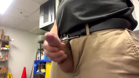 Snapshot of flintstones_rock chatting on 12.28.24 flintstones_rock online show from 12.28.24