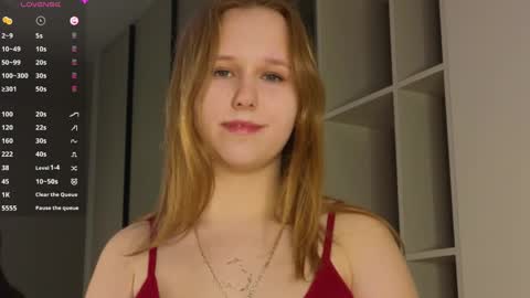 Doloras online show from 03.28.26