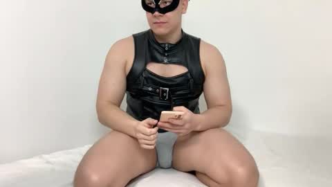 Snapshot of flirttwins chatting on 11.19.25 Dasha and Vitalii online show from 11.19.25