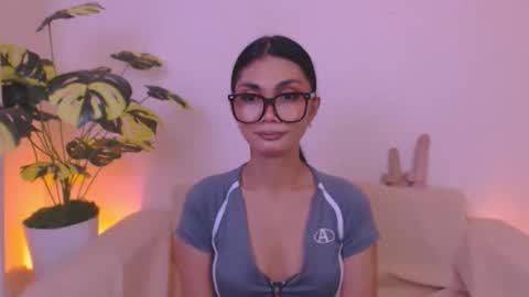 Snapshot of flirtymarga chatting on 05.30.26 Marga online show from 05.30.26