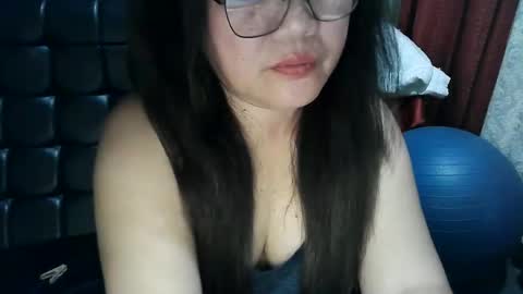 Snapshot of flirtymistressx chatting on 05.25.26 FlirtyMistressX online show from 05.25.26
