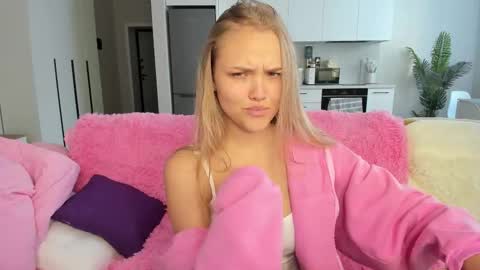 Mona online show from 11.30.25