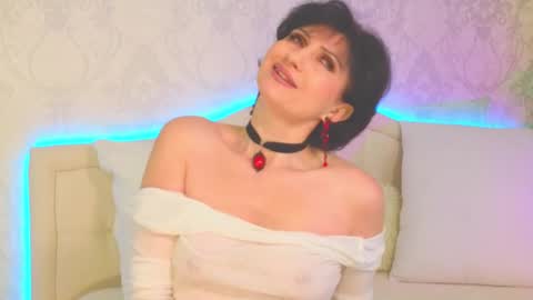 Snapshot of flor_vi chatting on 12.07.24 Victoria create your account through my link  online show from 12.07.24