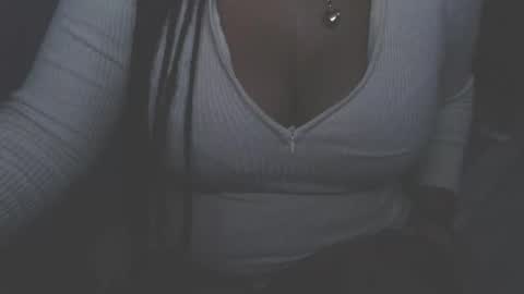 Snapshot of flora886505 chatting on 09.24.25 flora886505 online show from 09.24.25