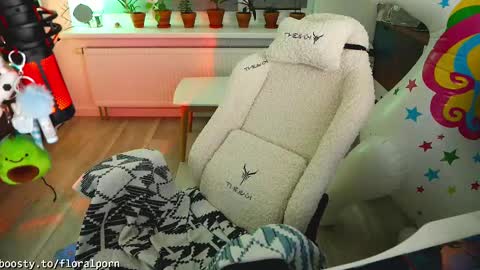 Flora Pepega       online show from 03.06.25