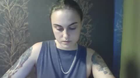 Snapshot of flower_bluee chatting on 05.22.26 Ambika 3 online show from 05.22.26