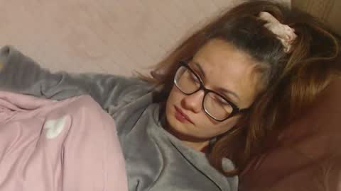 say meow and send tip  online show from 11.16.25