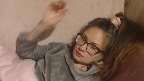 say meow and send tip  online show from 11.16.25