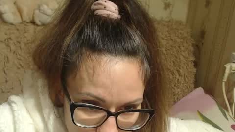 Snapshot of flowercandydoll13 chatting on 12.20.24 say meow and send tip online show from 12.20.24