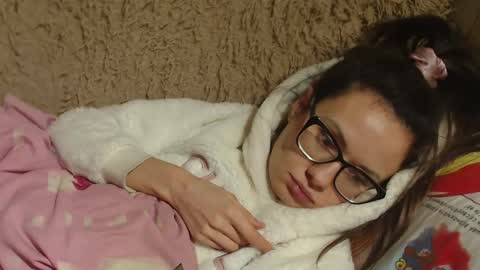 Snapshot of flowercandydoll13 chatting on 01.31.25 say meow and send tip online show from 01.31.25