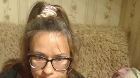 Snapshot of flowercandydoll13 chatting on 09.21.25 say meow and send tip online show from 09.21.25