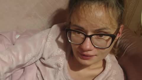 Snapshot of flowercandydoll13 chatting on 10.22.25 say meow and send tip online show from 10.22.25