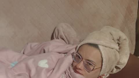 say meow and send tip  online show from 03.27.26