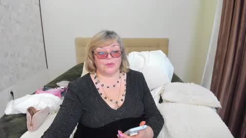 Flowerlower online show from 03.11.25