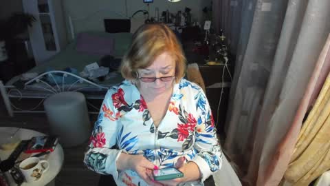 Flowerlower online show from 04.06.26