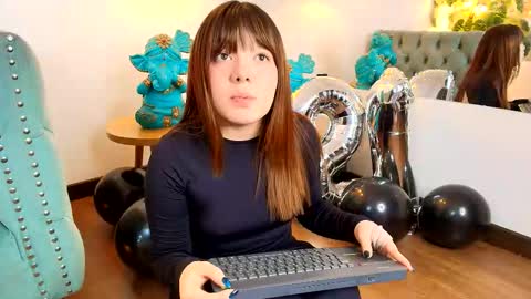  FLUFFY BUBBLE  online show from 09.21.25