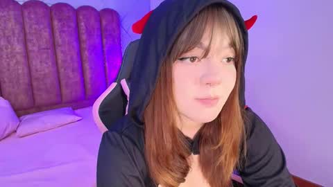  FLUFFY BUBBLE  online show from 11.30.25